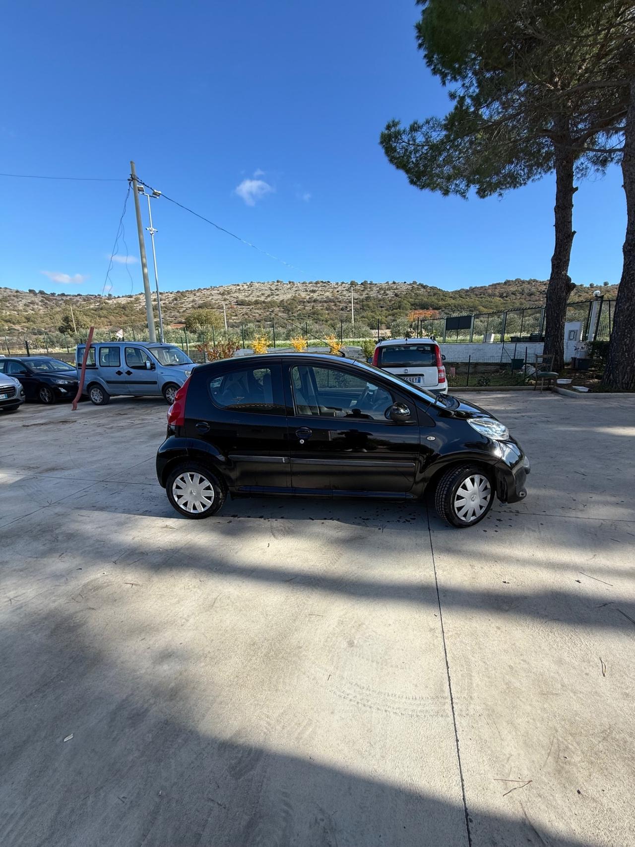 Peugeot 107 1.0 68CV 5p. Plaisir