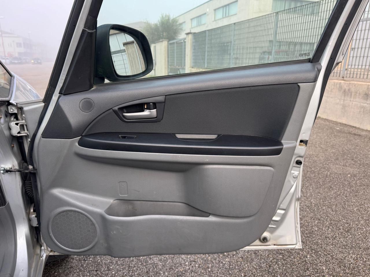 Suzuki SX4 1.6 DDiS 16V Urban Line