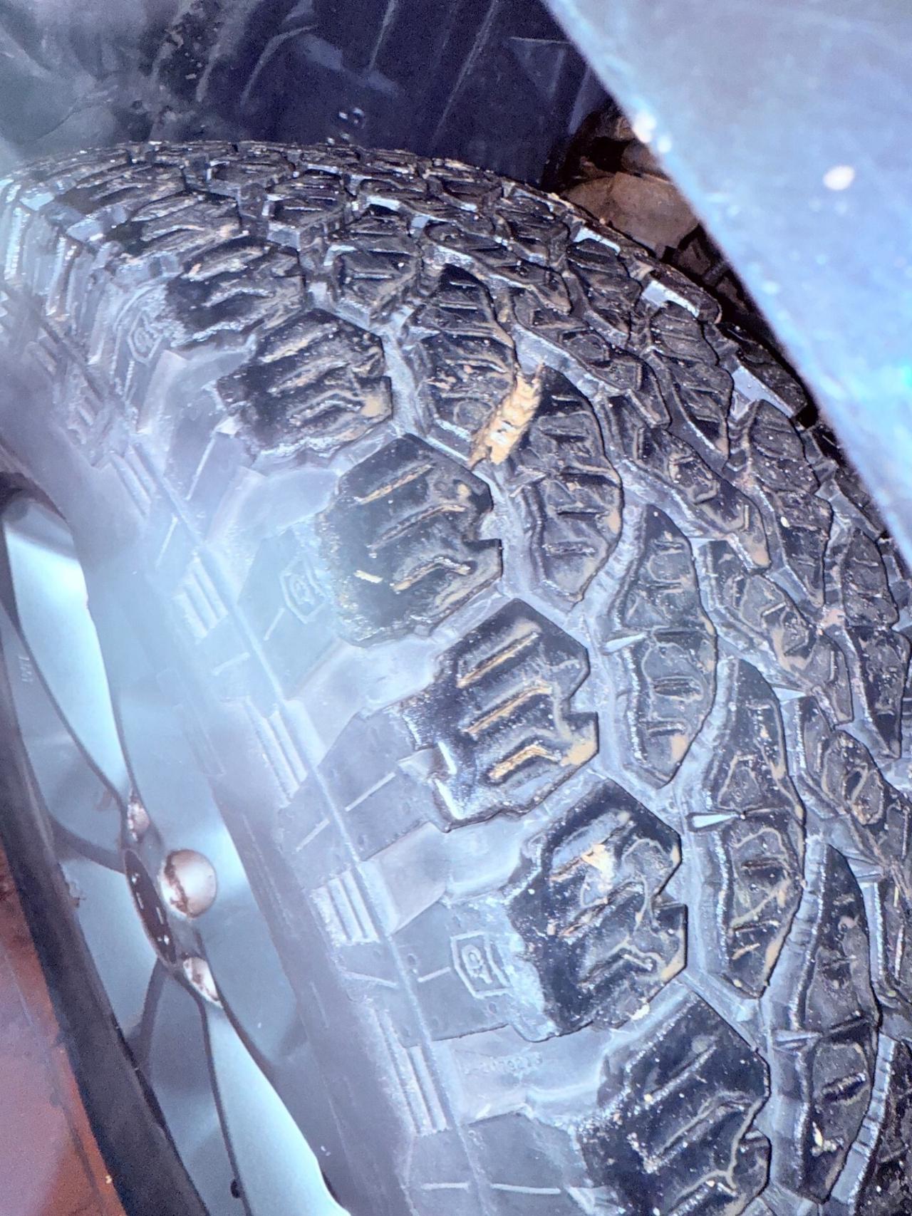 Nissan Navara PICK-UP- 2011 SUPER PREZZOOOOOOOOO