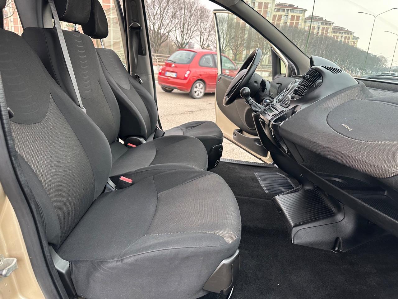 Fiat Multipla 1.6 16V Natural Power 6 posti