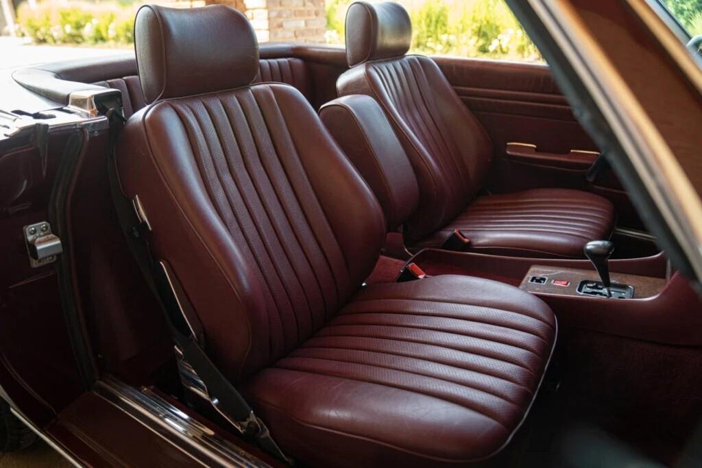 Mercedes-benz SL 300 Aria condizionata. Cambio automatico. Book service