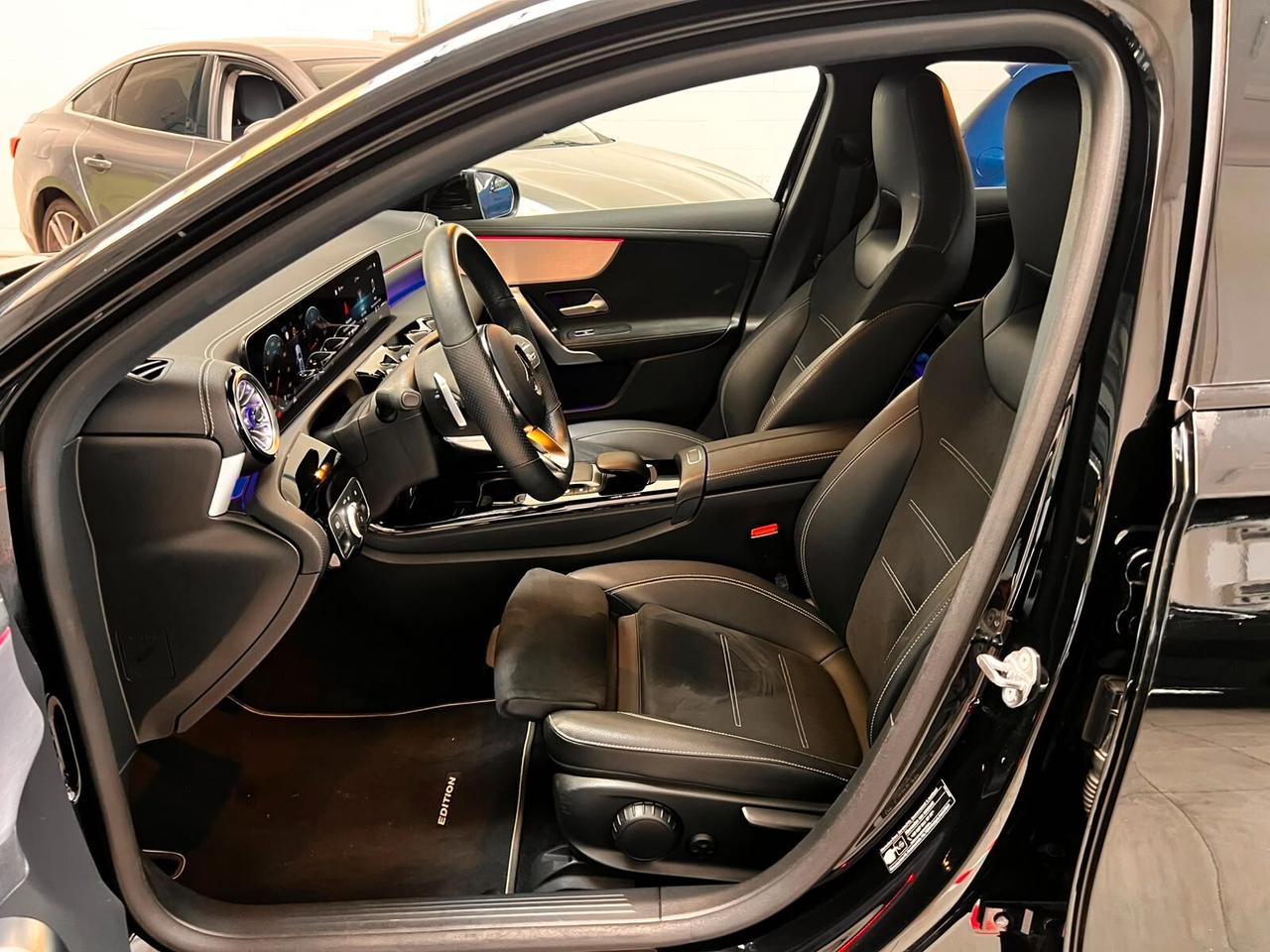 Mercedes-benz A 180 d AMG PREMIUM