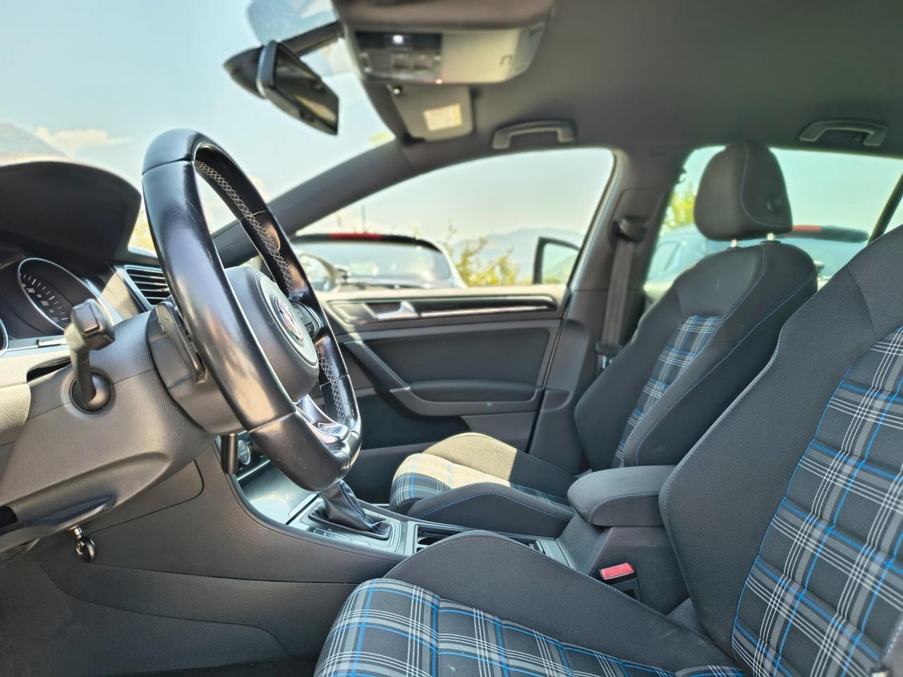 VW GOLF GTE 1.4 Plug-in Hybrid 204CV