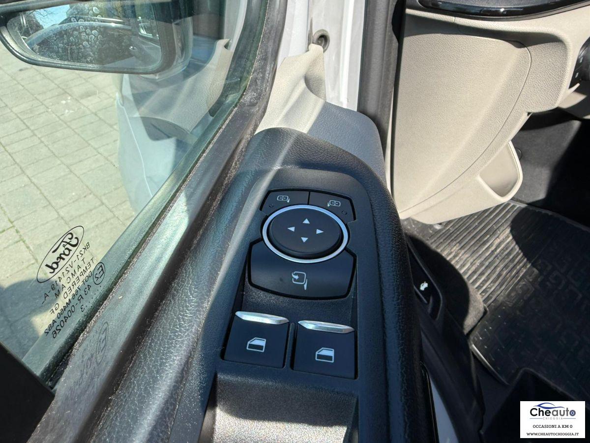 Ford Tourneo Custom 320 2.0 TDCI 150CV 9 POSTI L2H1