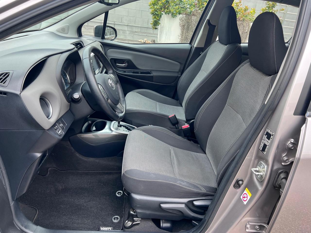 Toyota Yaris 5pt 1.5h 75cv Active OK NEOPAT. TELCLIMA/CAMERA