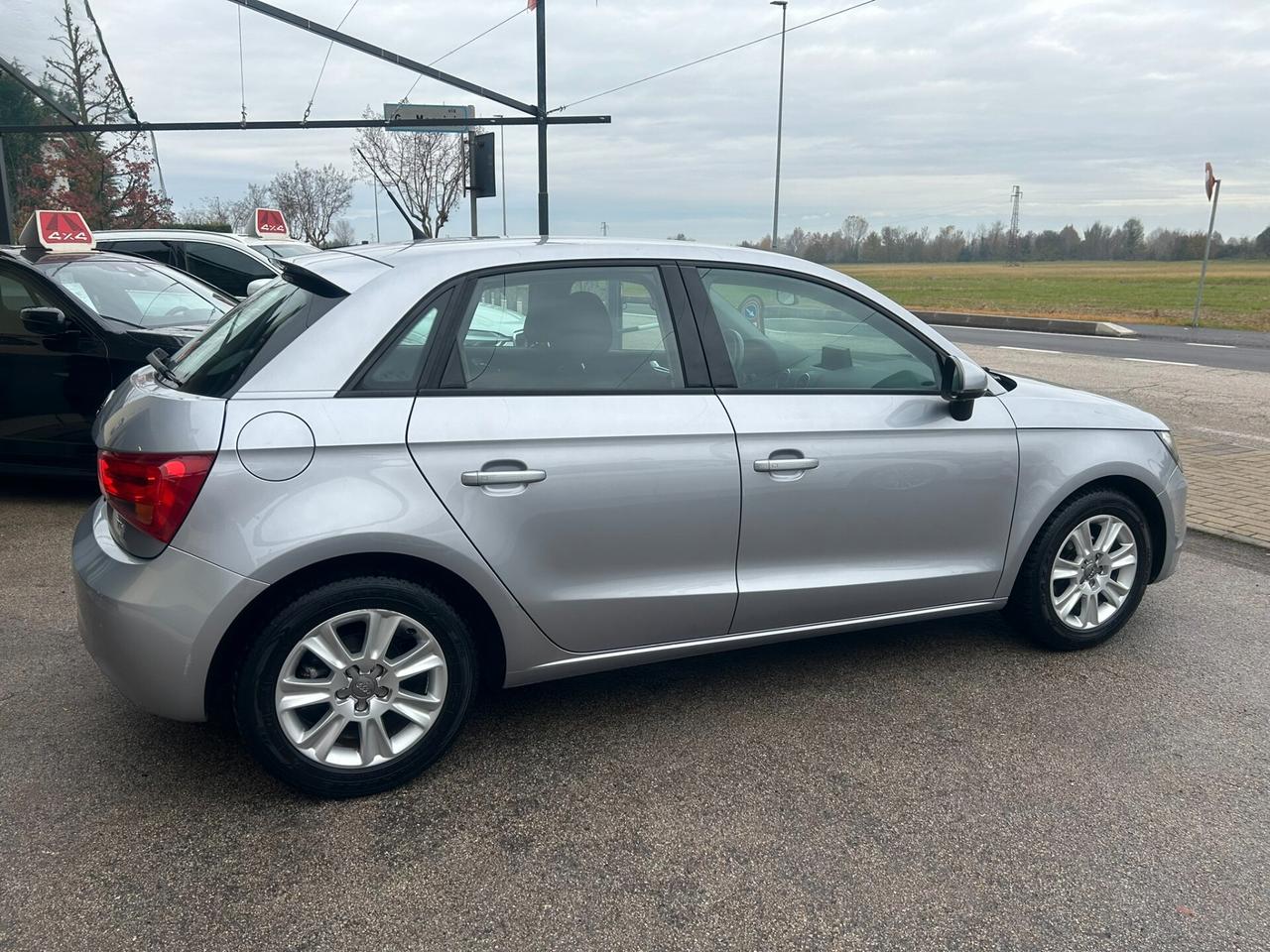 AUDI A1 SPB 1.6 TDI 90CV - OK NEOPATENTATI