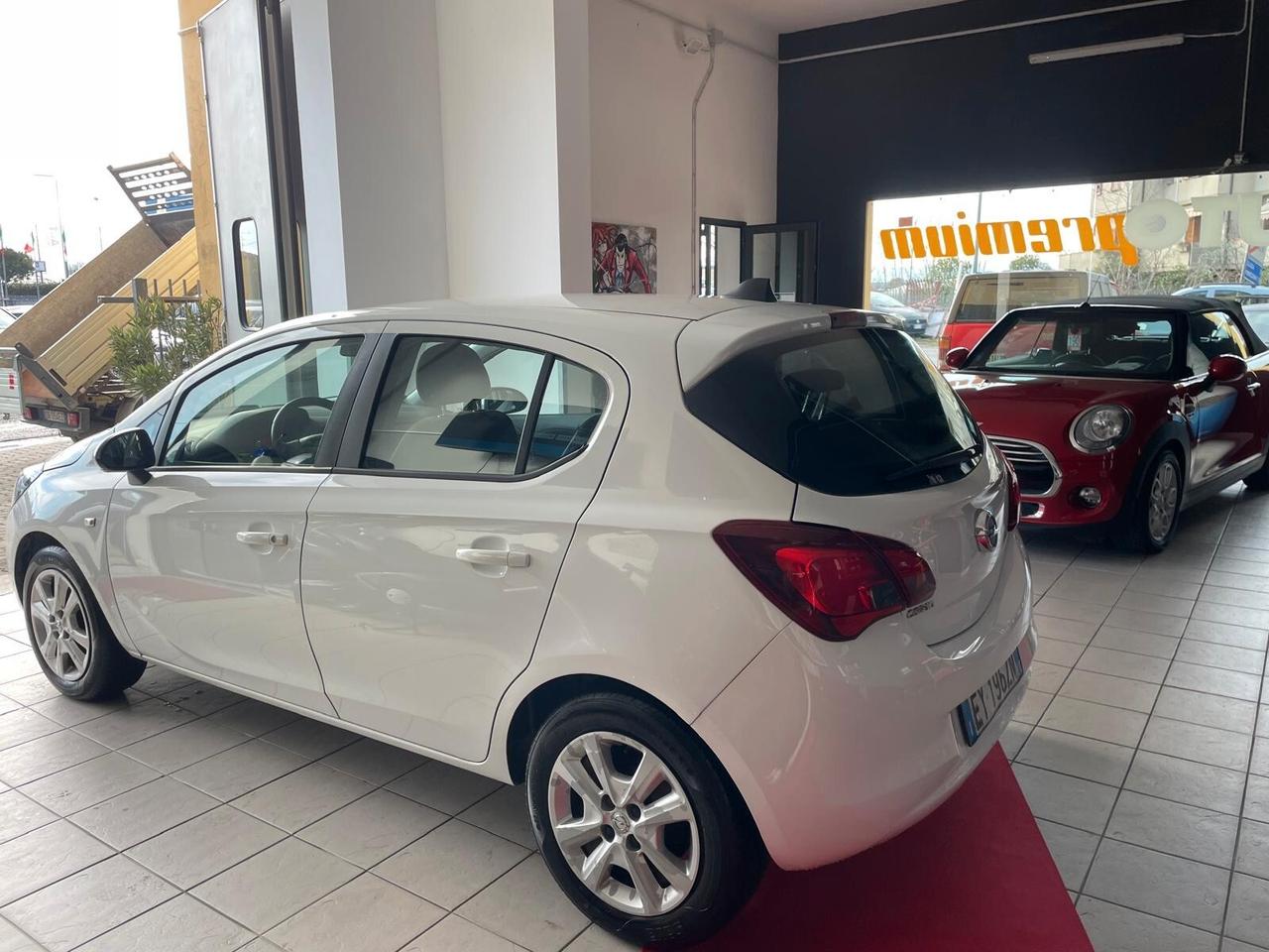 Opel Corsa 1.2 5 porte n-Joy