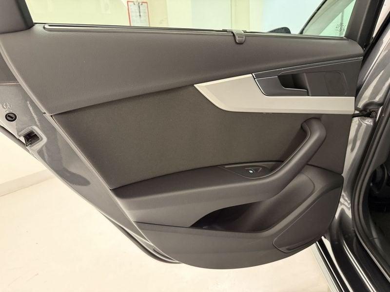 Audi A4 A4 Avant 35 TDI/163 CV S-Tronic S-Line Edition