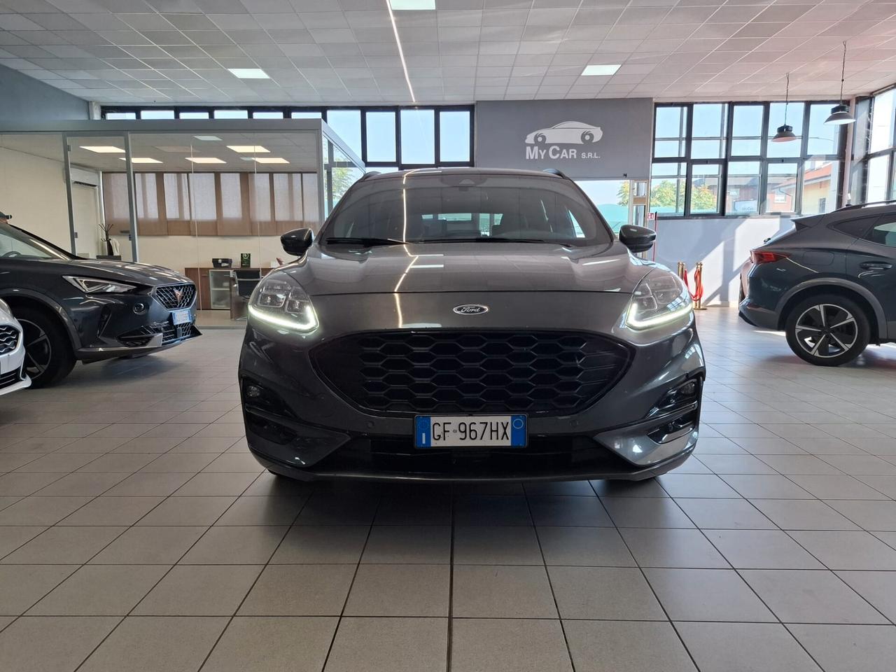Ford Kuga St-Line Hybrid/Benzina Automatica