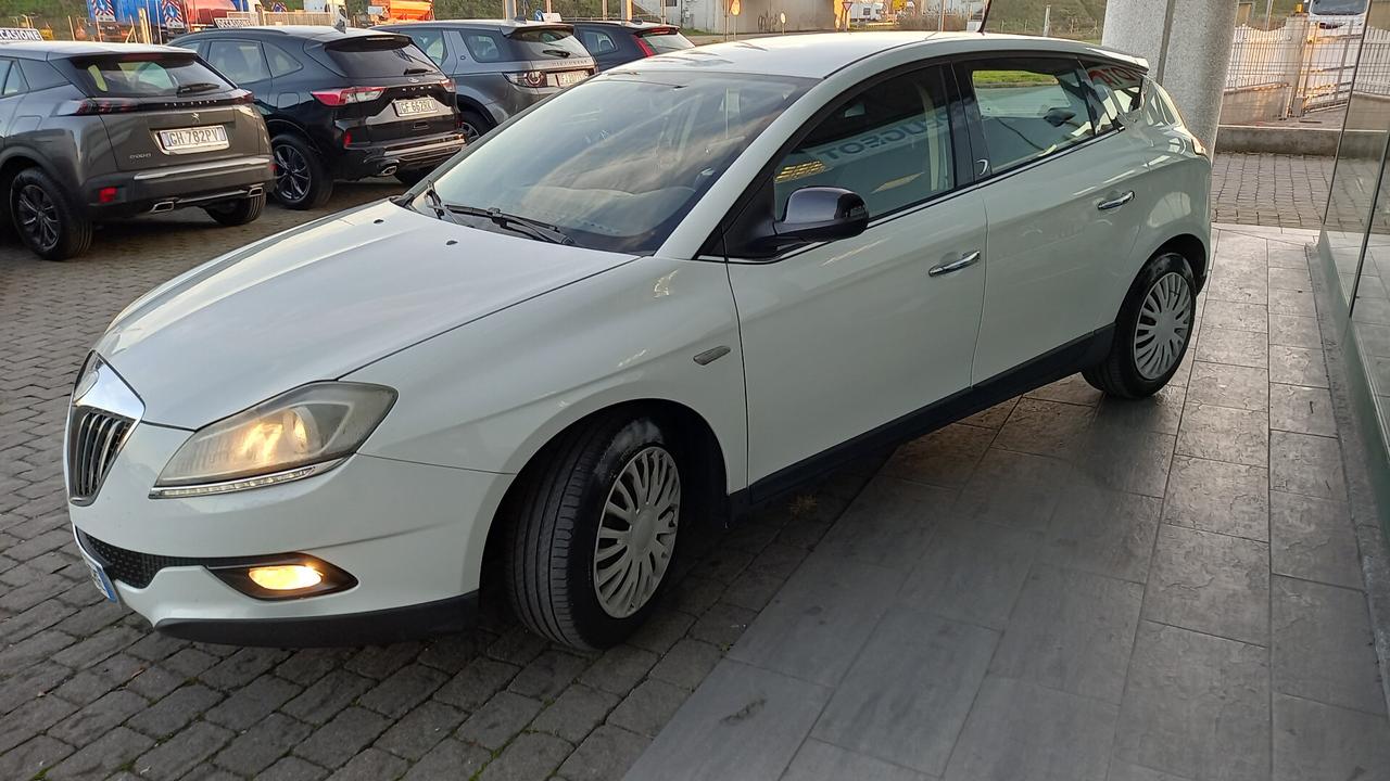 Lancia Delta 1.4 T-Jet 120 CV Argento Ecochic GPL