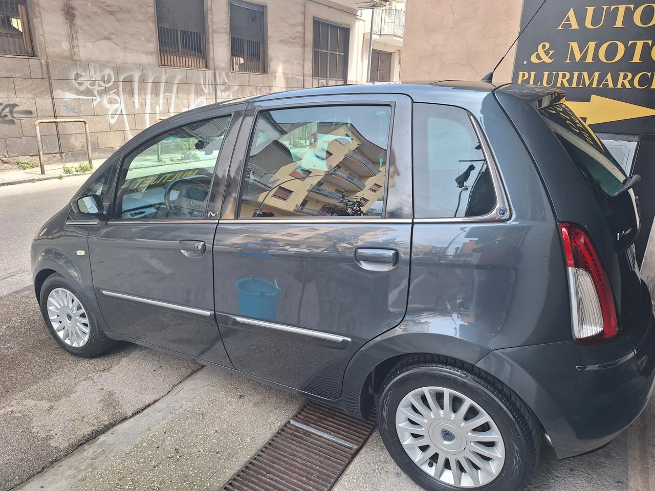 Lancia MUSA 1.3 Multijet 16V 90 CV poltrona
