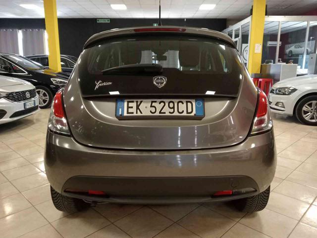 LANCIA Ypsilon 1.2 69 CV 5 porte ** OK NEOPATEN. **