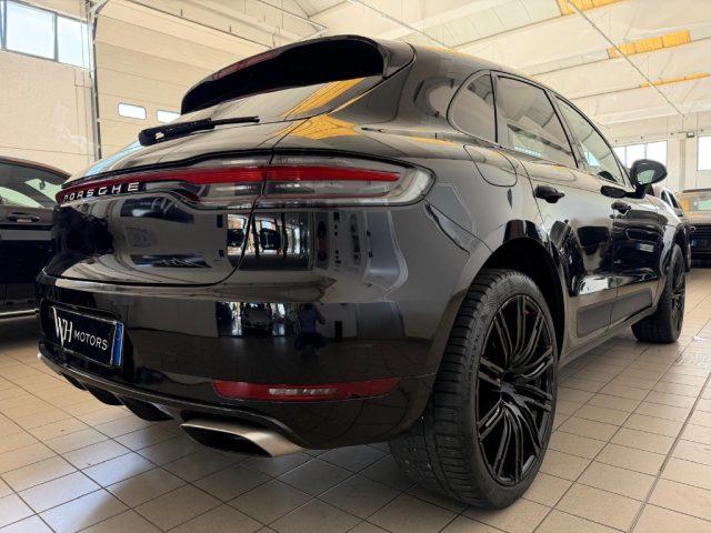 PORSCHE Macan 2.0 //TOTAL BLACK//21//