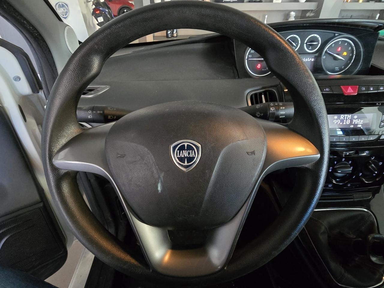 Lancia Ypsilon 1.2 69 CV 5 porte GPL Ecochic Gold