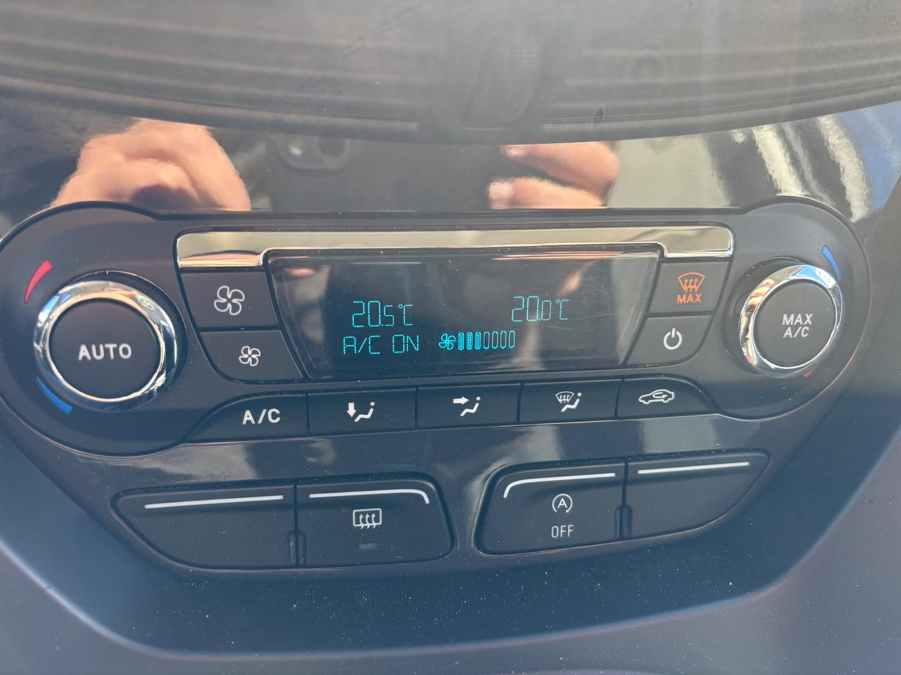 Ford Kuga 2.0 TDCI 150 CV S&S 4WD Powershift Business