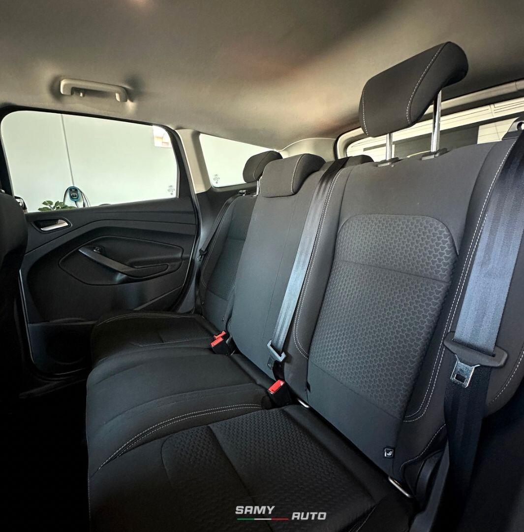 Ford Kuga 1.5 TDCI 120 CV S&S 2WD ST-Line Business