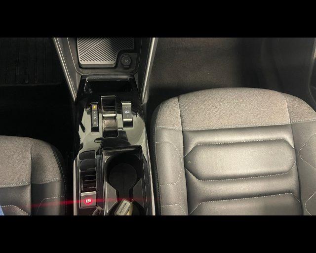 CITROEN C4 PureTech 130 S&S EAT8 Shine