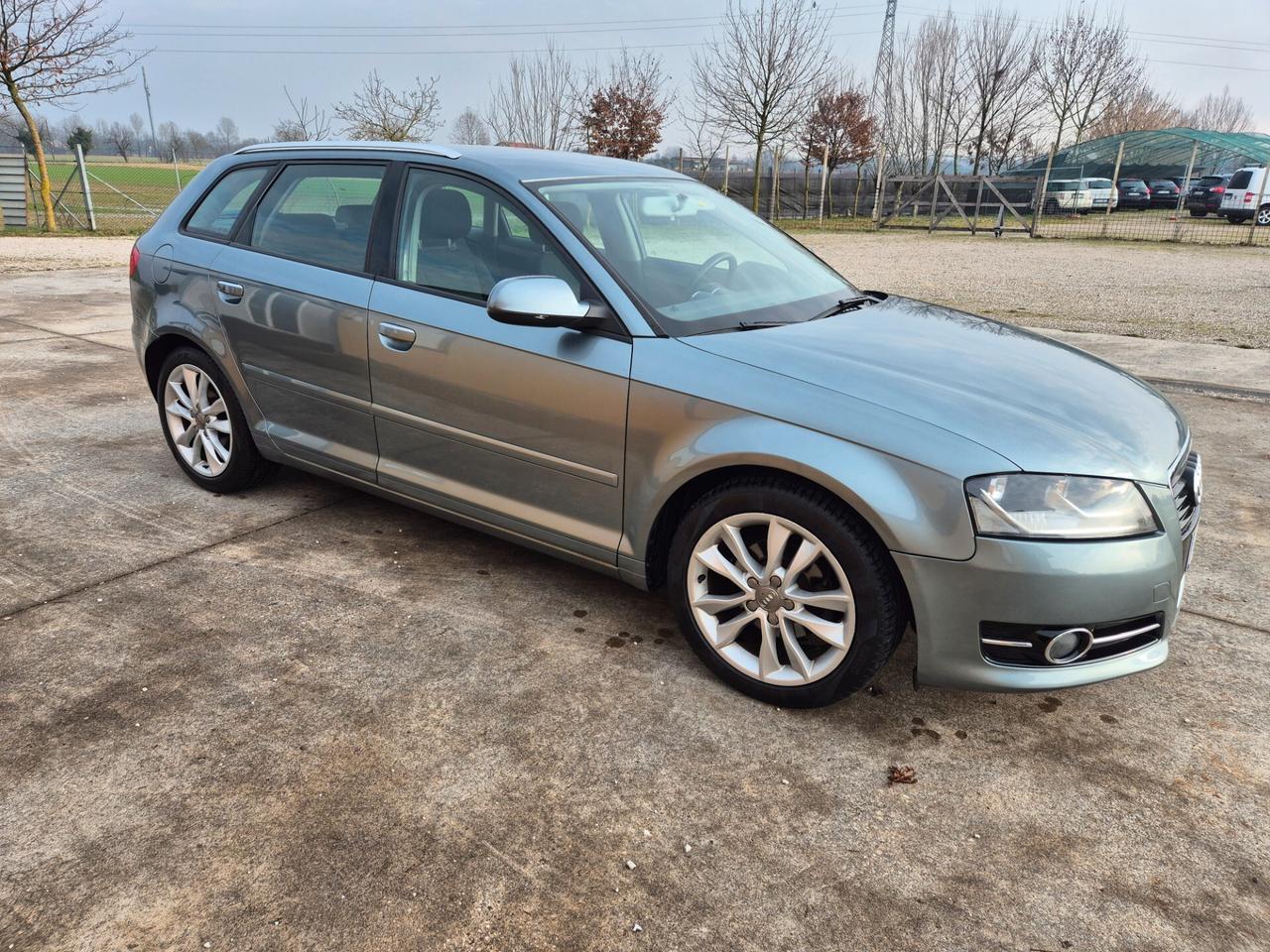 Audi A3 SPB 1.6 TDI 105 CV CR Ambition