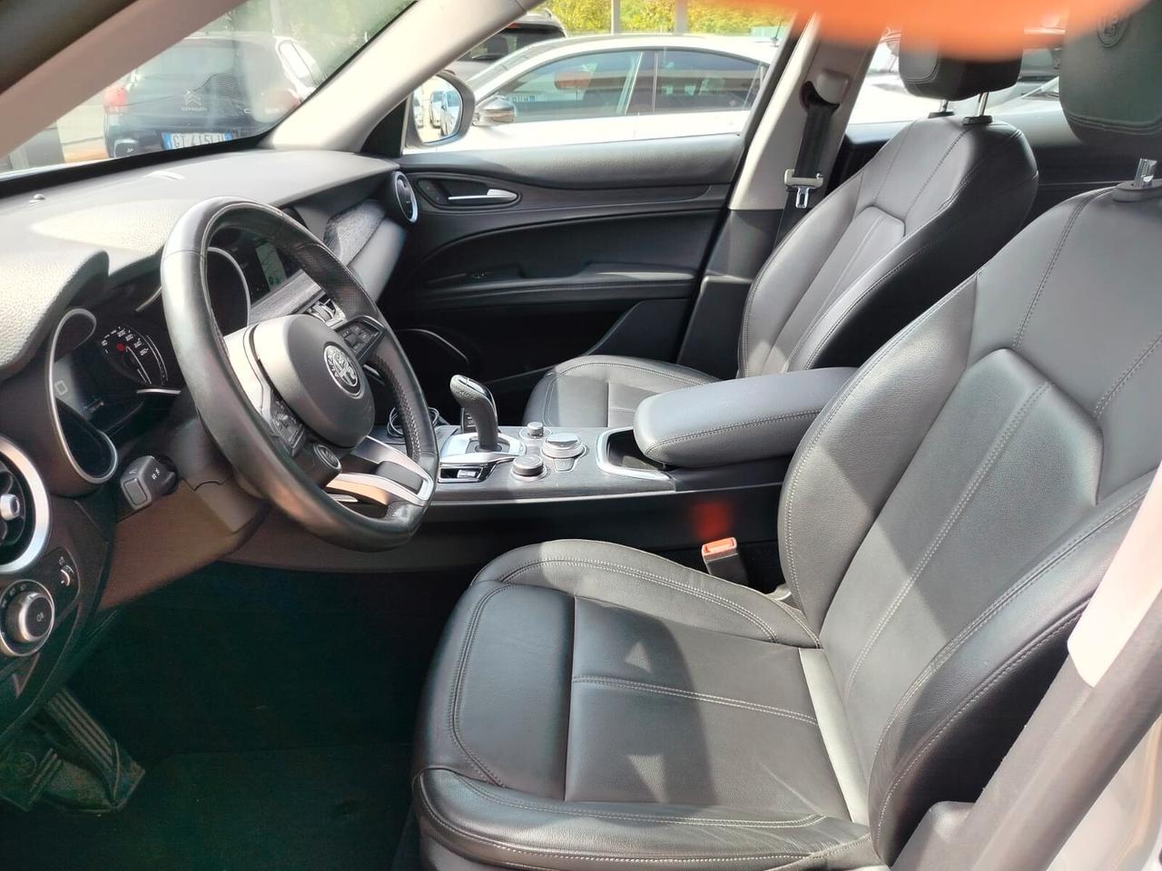 Alfa Romeo Stelvio 2.2 Turbodiesel 190 CV AT8 RWD Executive
