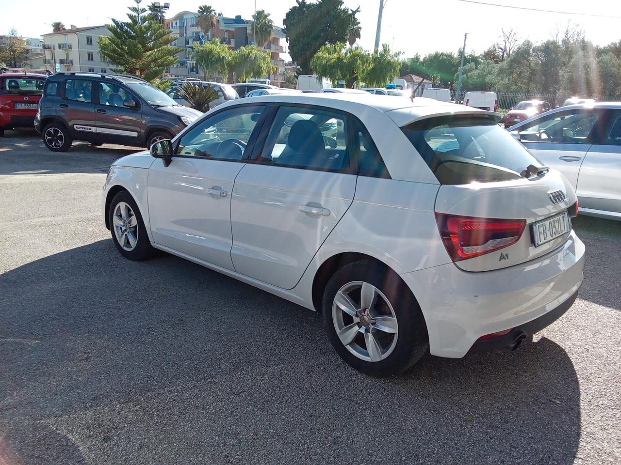 AUDI A1 SPORTBACK 1,4 TDI 90 CV ADMIRED 5P