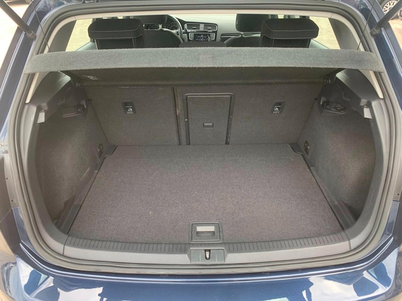 Volkswagen Golf 1.6 TDI Highline BMT SPORT 2013