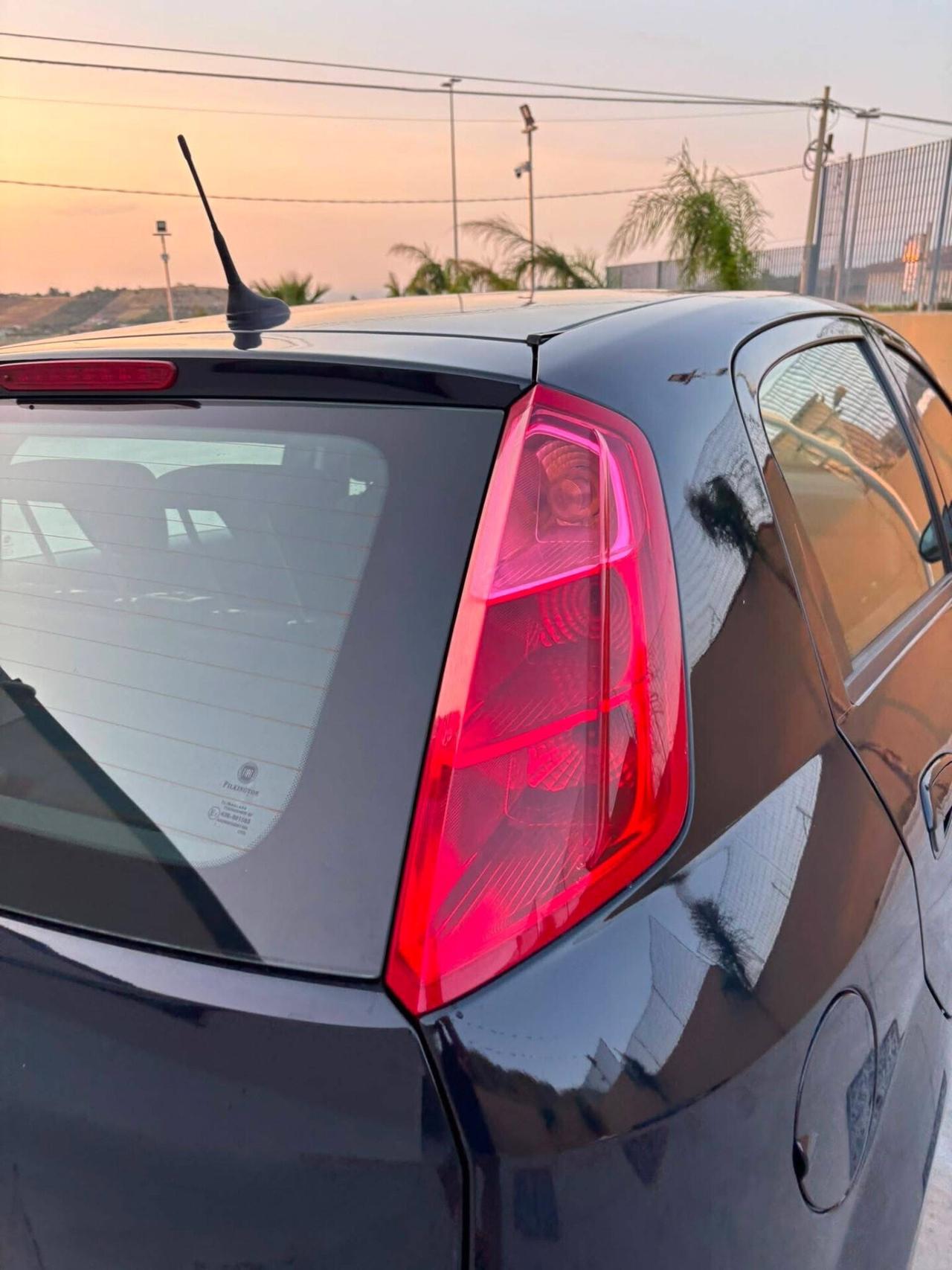 Fiat Punto 1.3 MJT II S&S 95 CV 5 porte lounge !'!'!