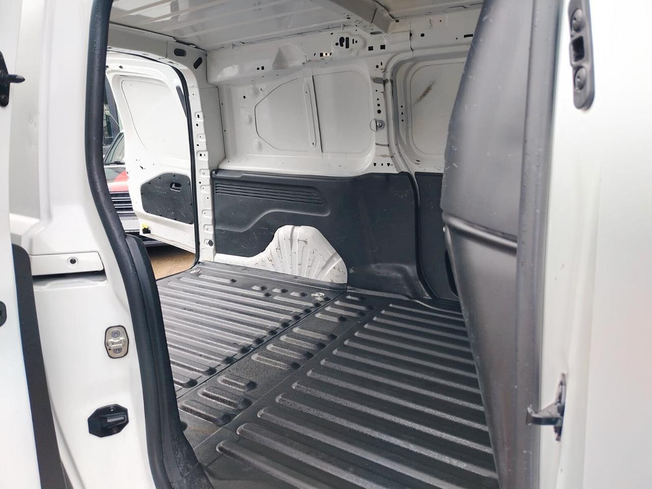 Peugeot Partner BlueHDi 100 Passo Lungo Asphalt