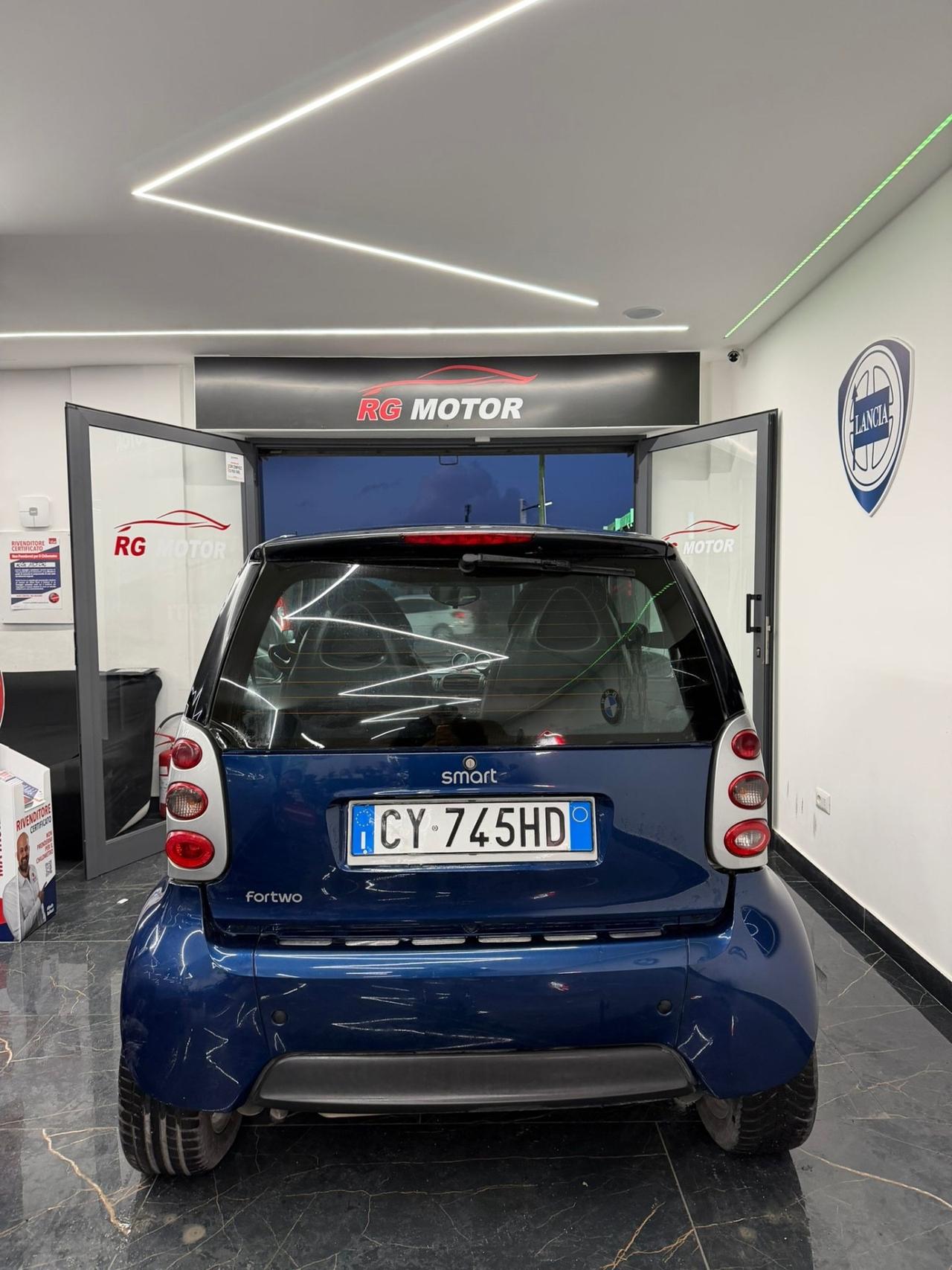Smart ForTwo 700 coupé pure (45 kW)