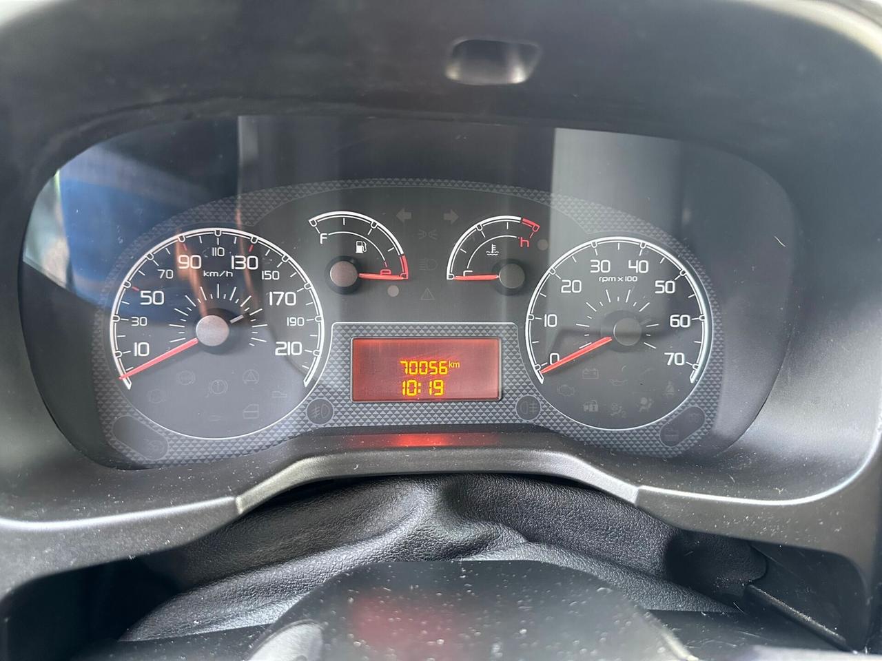 Fiat Qubo 1.3 MJT 75 CV Trekking