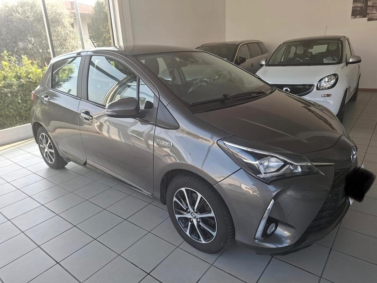 Toyota Yaris 1.5 Hybrid 5 porte Active