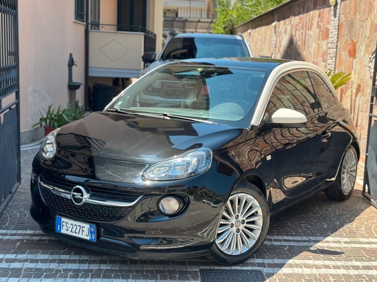 Opel Adam Rocks 1.2 70 CV