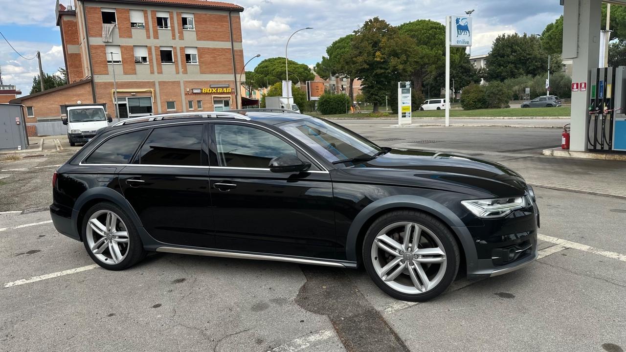 Audi A6 allroad 3.0 TDI 218 CV S tronic Business Plus