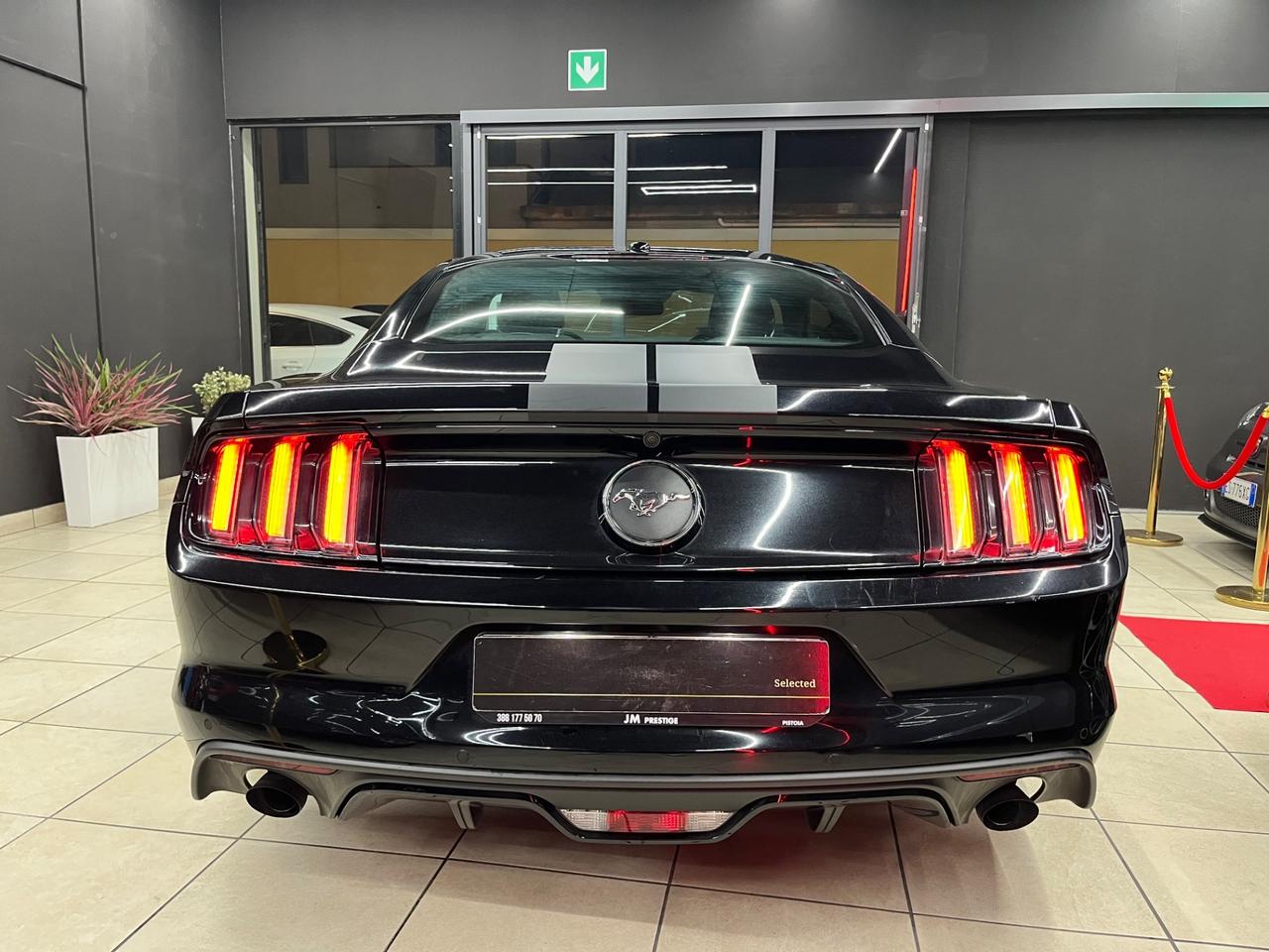 Ford Mustang Fastback 2.3 EcoBoost aut. total black