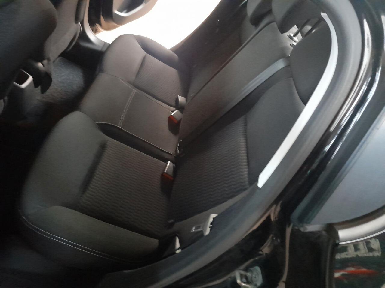 Peugeot 208 PureTech 82 5 porte Allure