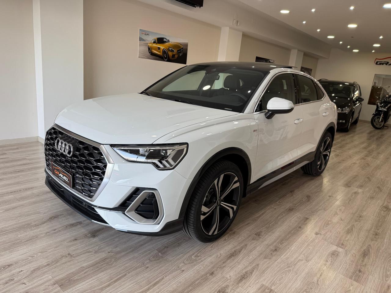 Audi Q3 35 TDI quattro S tronic line edition Tetto Apribile NUOVA DA IMMATRICOLARE