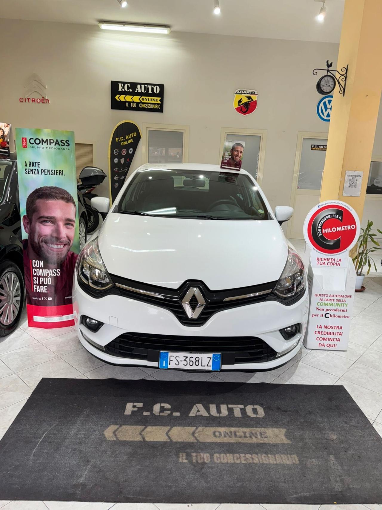 Renault Clio dCi 8V 75 CV 5 porte Moschino Intens