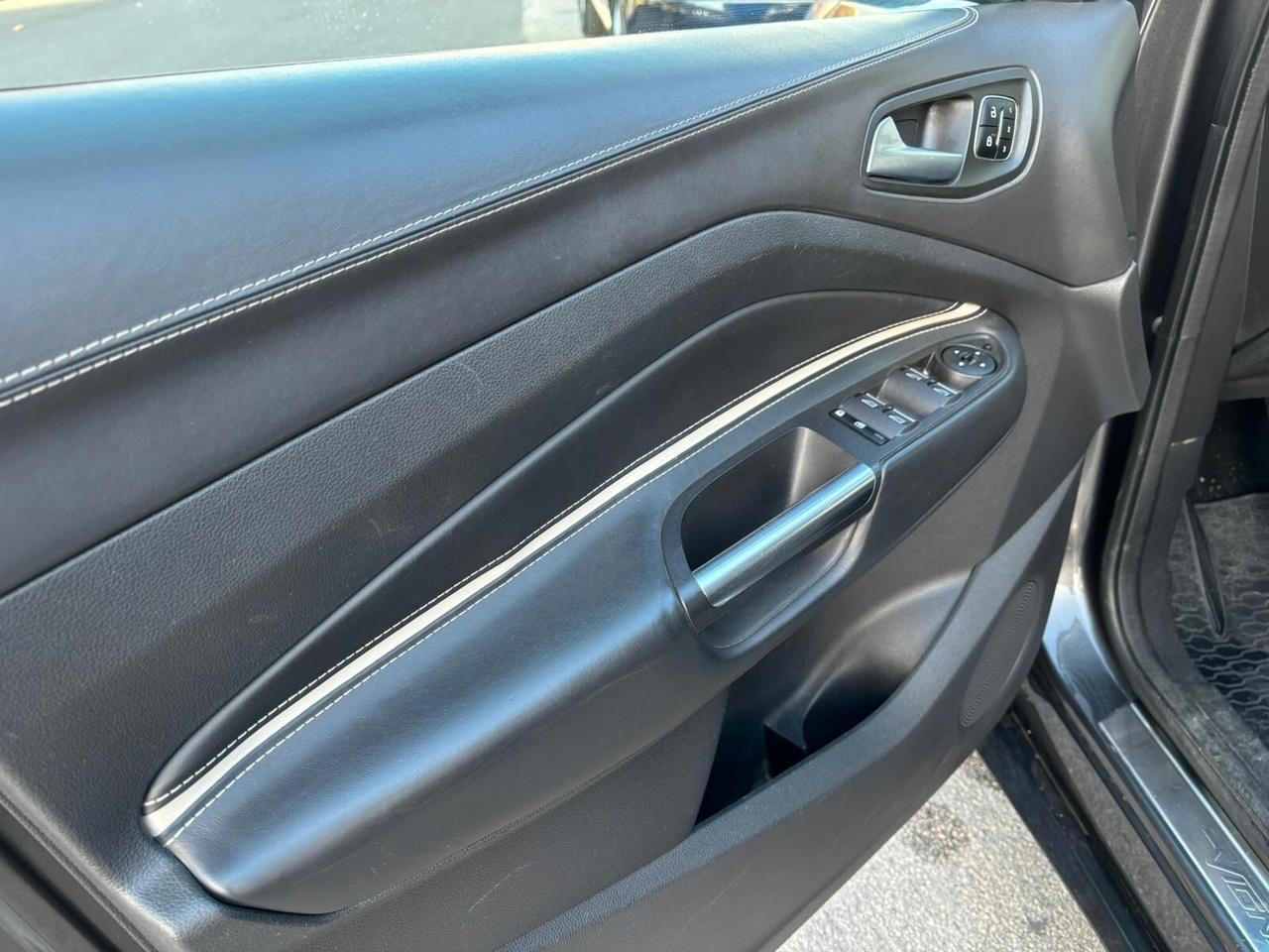 Ford Kuga 2.0 TDCI 150 CV S&S 4WD Vignale