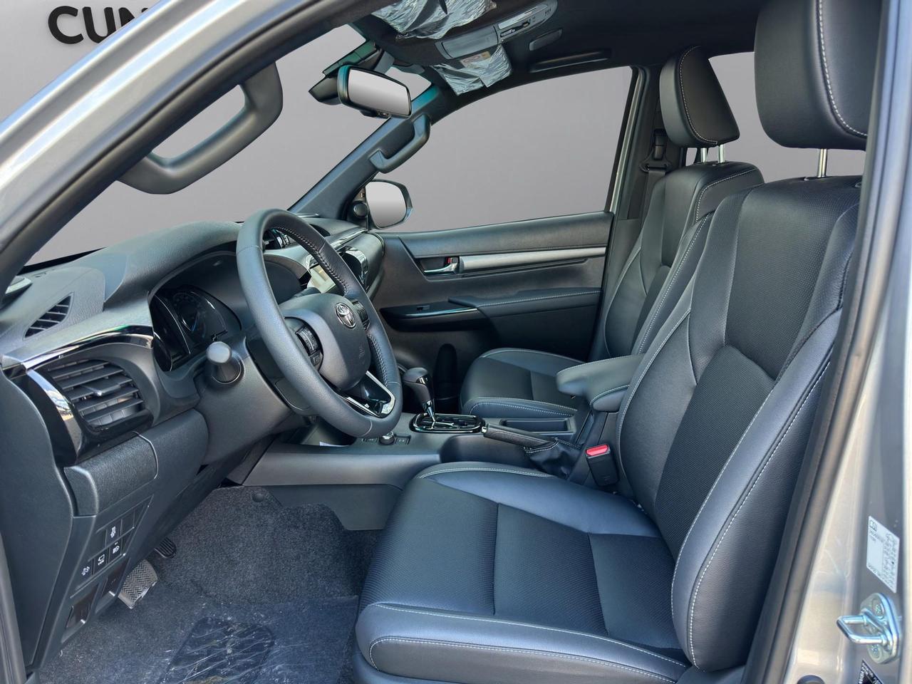 Toyota Hilux - MY25 Double Cab Invincible 48V