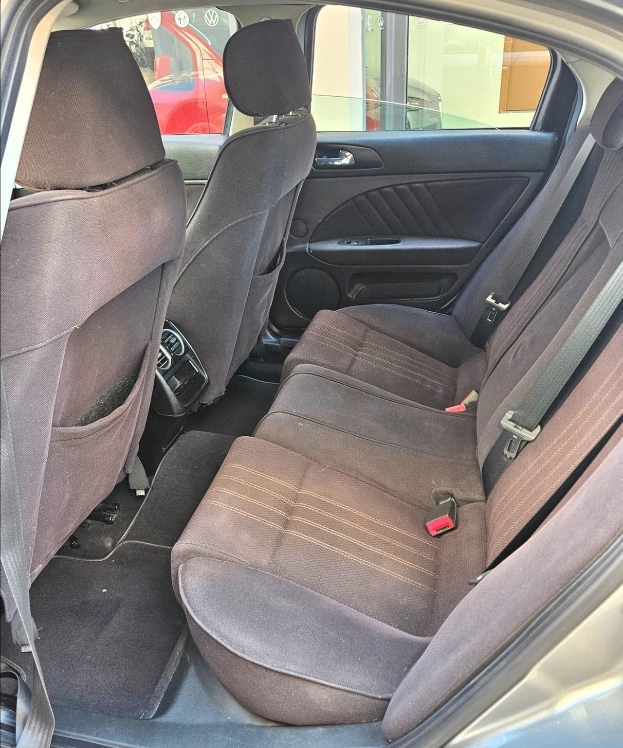 Alfa Romeo 159 1.9 JTDm Distinctive