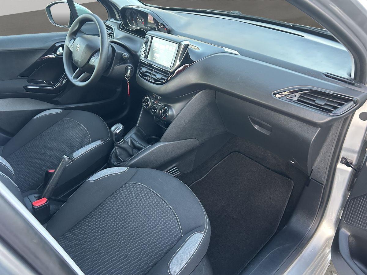 PEUGEOT - 208 - BlueHDi 75 CV 5p. Allure