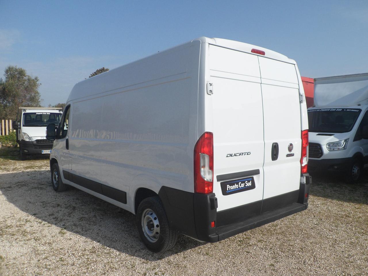 Fiat Ducato furgone lungo