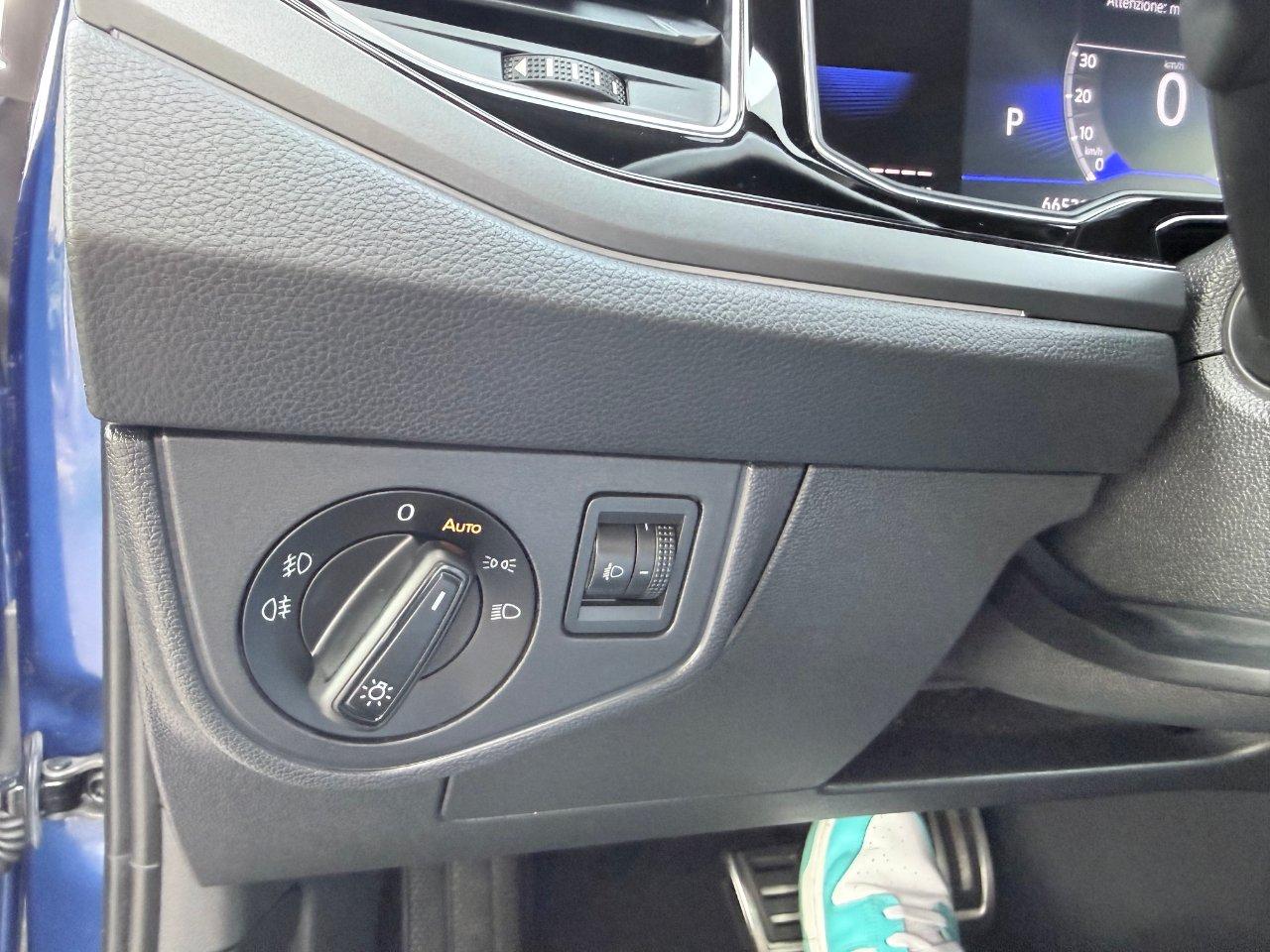 Volkswagen Taigo 1.0 tsi R-Line 110cv dsg