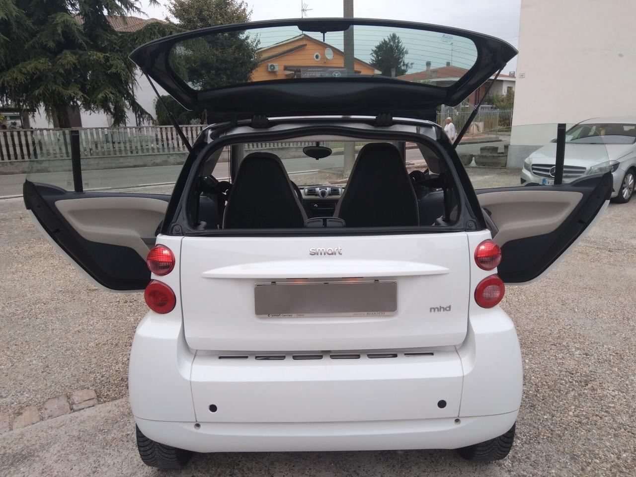 Smart ForTwo 1000 52 kW MHD coupé pure