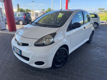 Toyota Aygo 1.0 12V VVT-i 5 porte Sol Connect