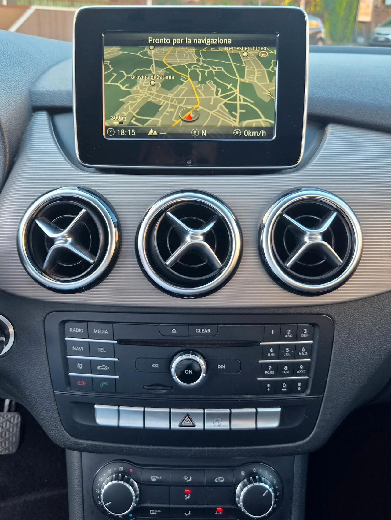Mercedes-benz B 180 d Premium