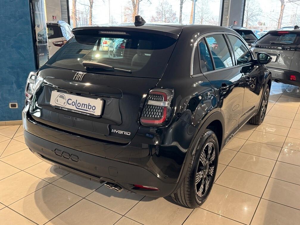 Fiat 600 1.2 hybrid 145cv auto Led Navi App conn 17"