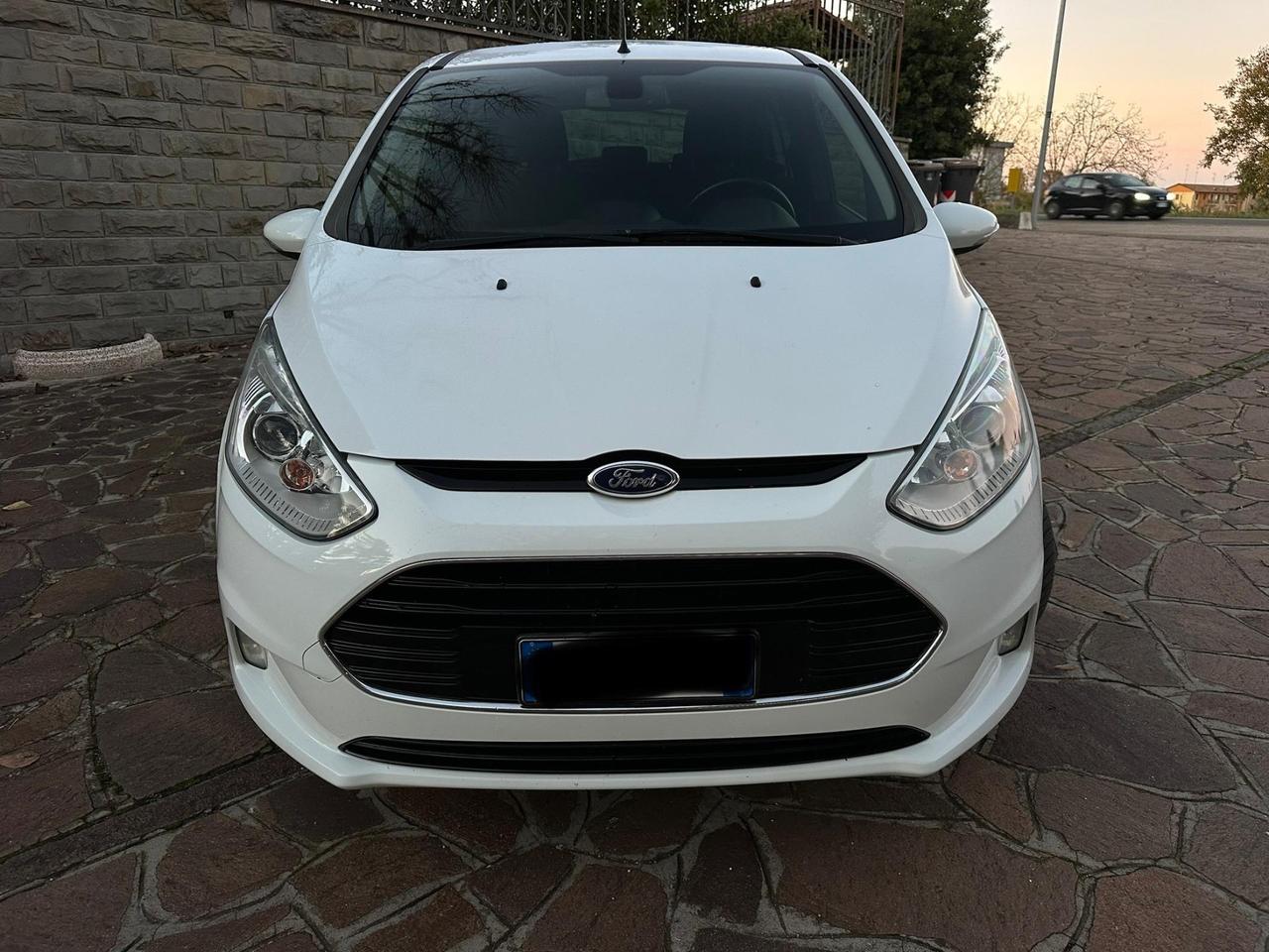 Ford B-Max 1.4 90 CV GPL Titanium Neopatentati
