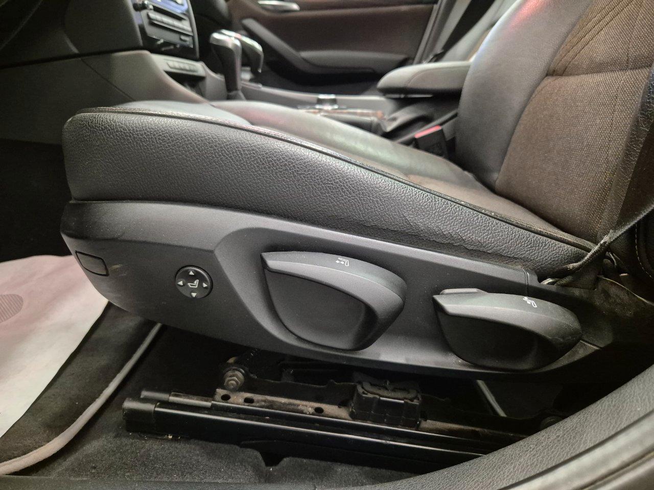 BMW X1 xdrive20i X-Line - Sens. Park. - Tetto