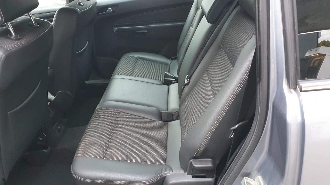 Opel Zafira 1.6 16V Twinport Cosmo