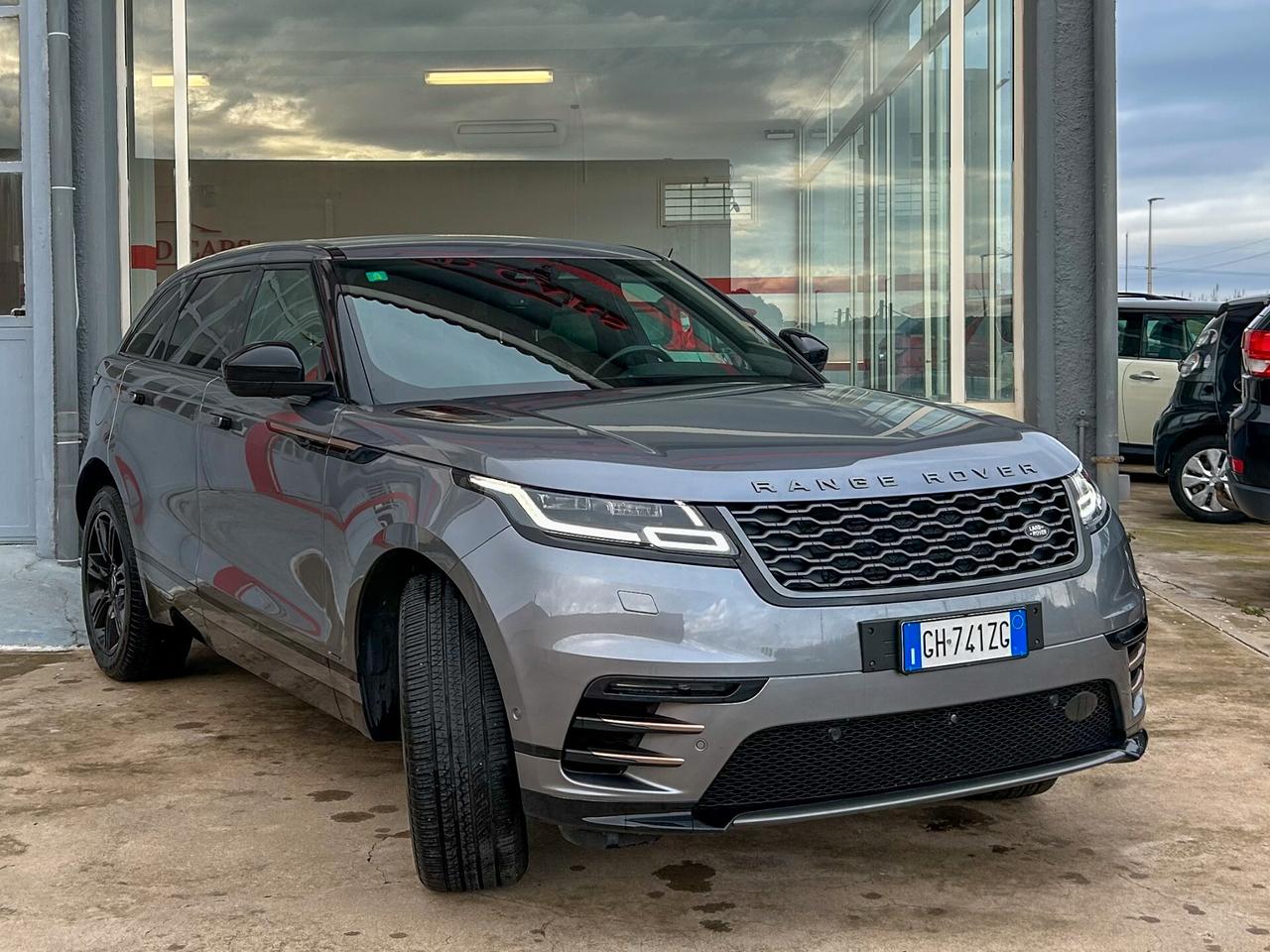 Land Rover Range Velar 2.0D I4 204 CV R-Dynamic HSE